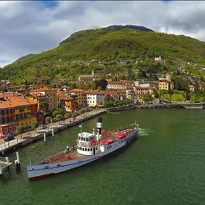 Elegant Historic Large House On Lake Como , Gravedona Italy