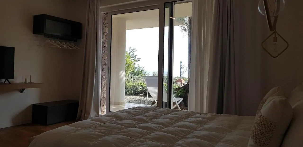 Iancu Charme Apartments Taormina Italy